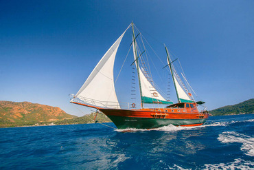 Dora Deniz Photo 1